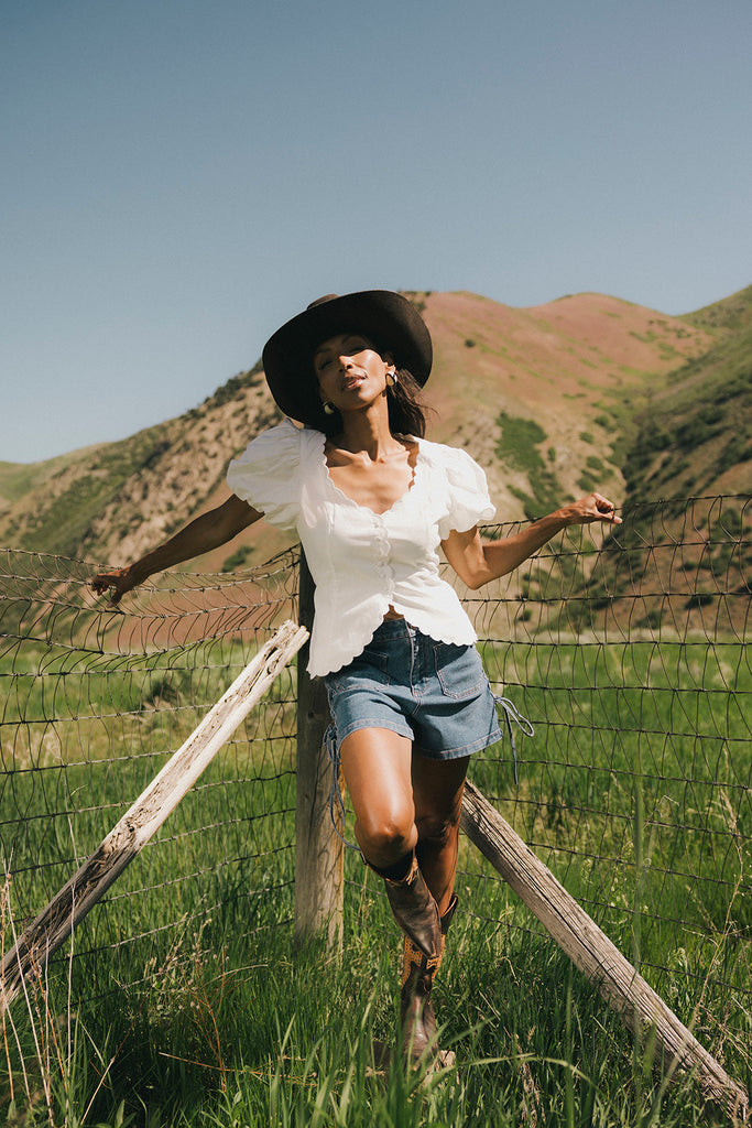 rue button top // white *zoco exclusive*