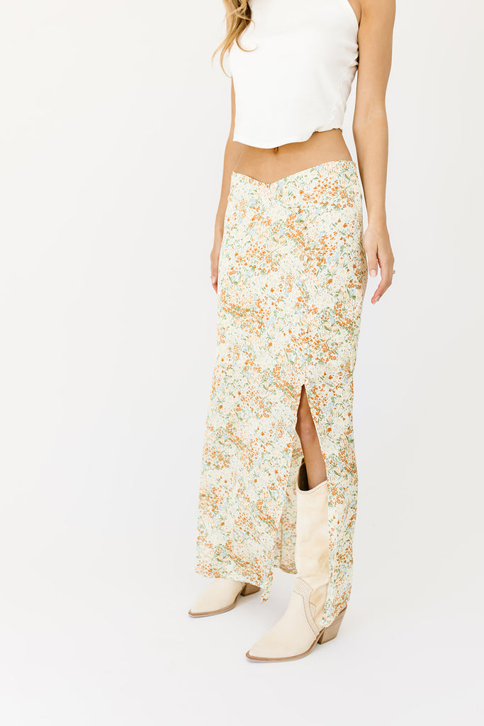 don't let go maxi skirt // floral