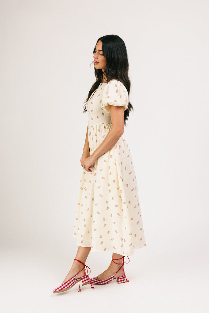 marloe midi dress // strawberry bliss *zoco exclusive*
