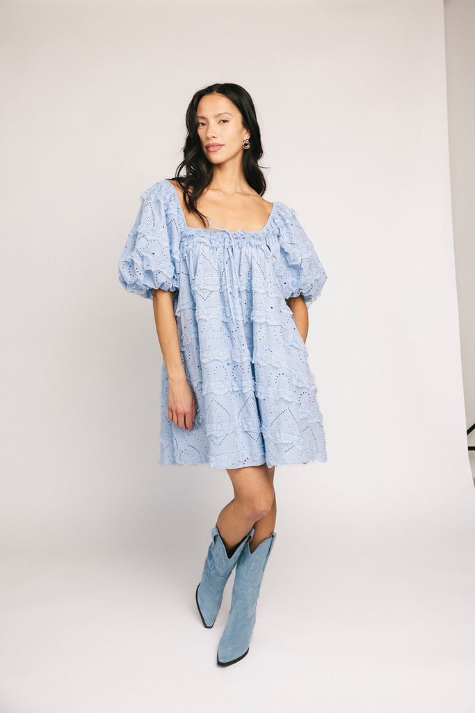 a blue puff sleeve mini dress with lace tiered details + a stretchy square neckline. perfect for family pictures, baby showers, weddings, + special occasions.