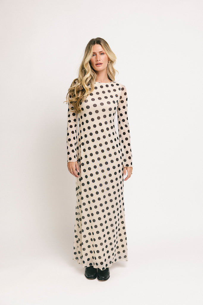 long sleeve polka dot maxi dress. perfect for date nights, cocktail parties, + fancy dinners.