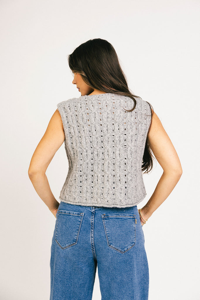 feeling feelings sweater vest // grey