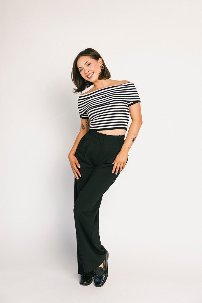 cold shoulder top // black + white