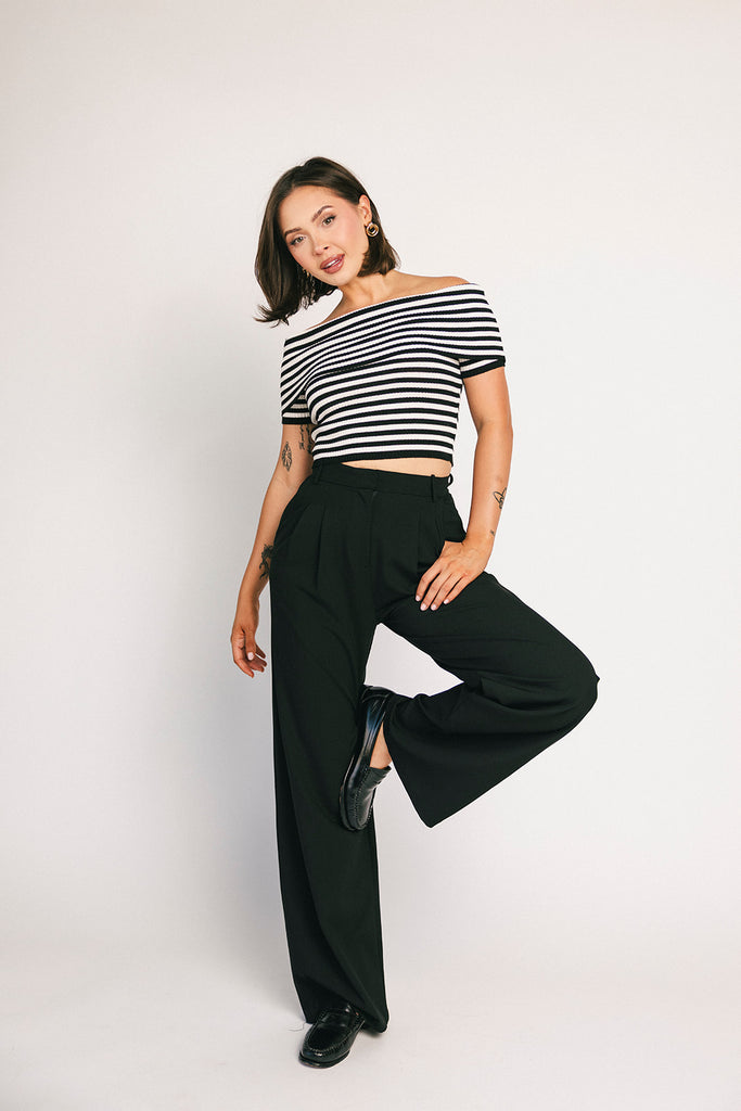 cold shoulder top // black + white