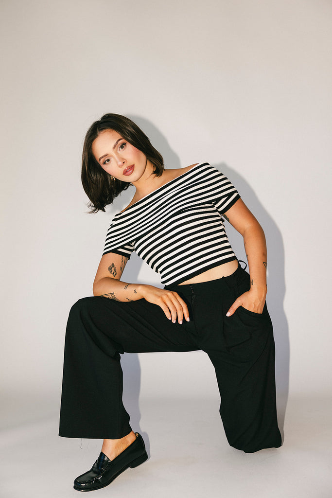 cold shoulder top // black + white