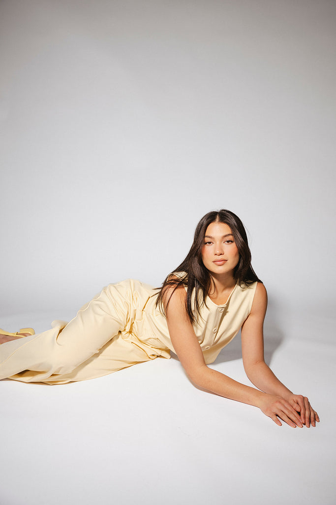 butter yellow pant set with a cropped button up tank + high waisted trousers. the perfect elevated set for the office + everyday wear.
