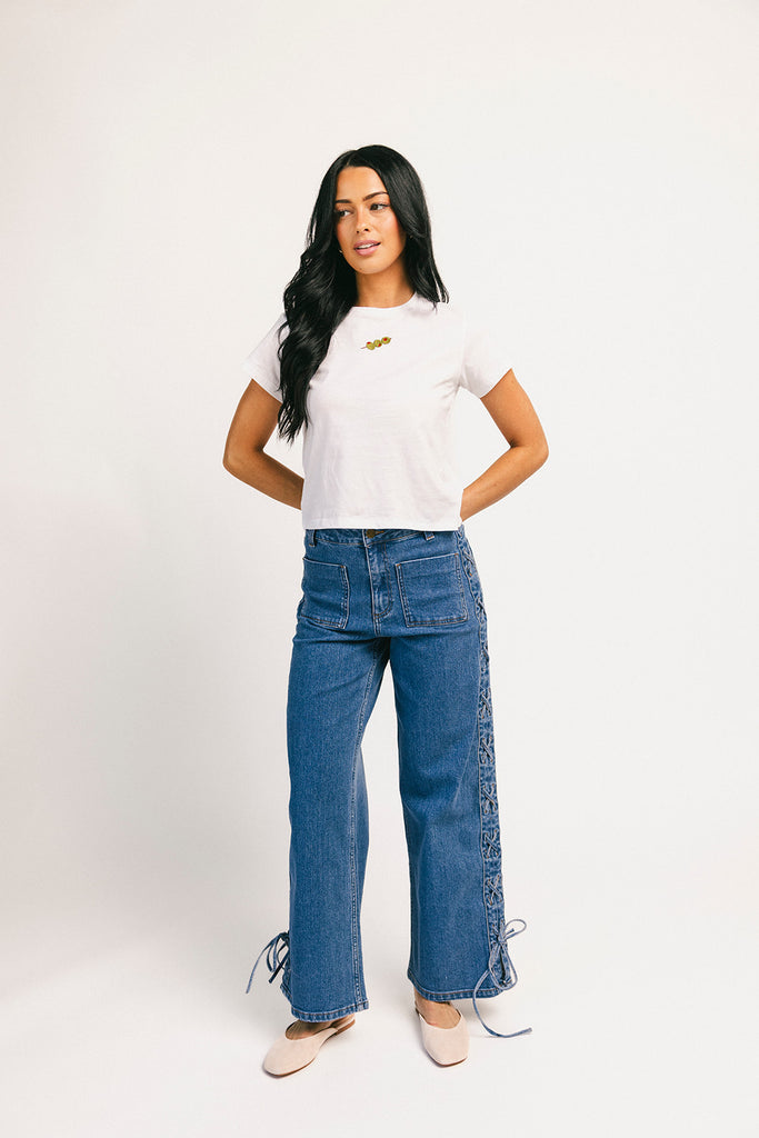 a tini bit obsessed tee