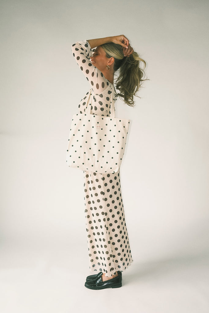 long sleeve polka dot maxi dress. perfect for date nights, cocktail parties, + fancy dinners.