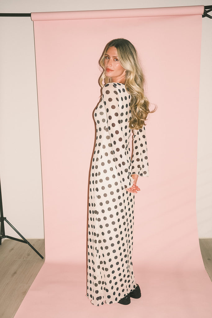 long sleeve polka dot maxi dress. perfect for date nights, cocktail parties, + fancy dinners.