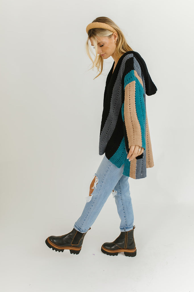 more is more button sweater // black