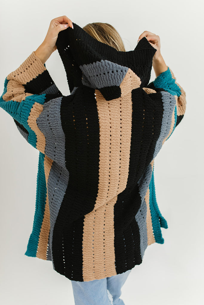 more is more button sweater // black