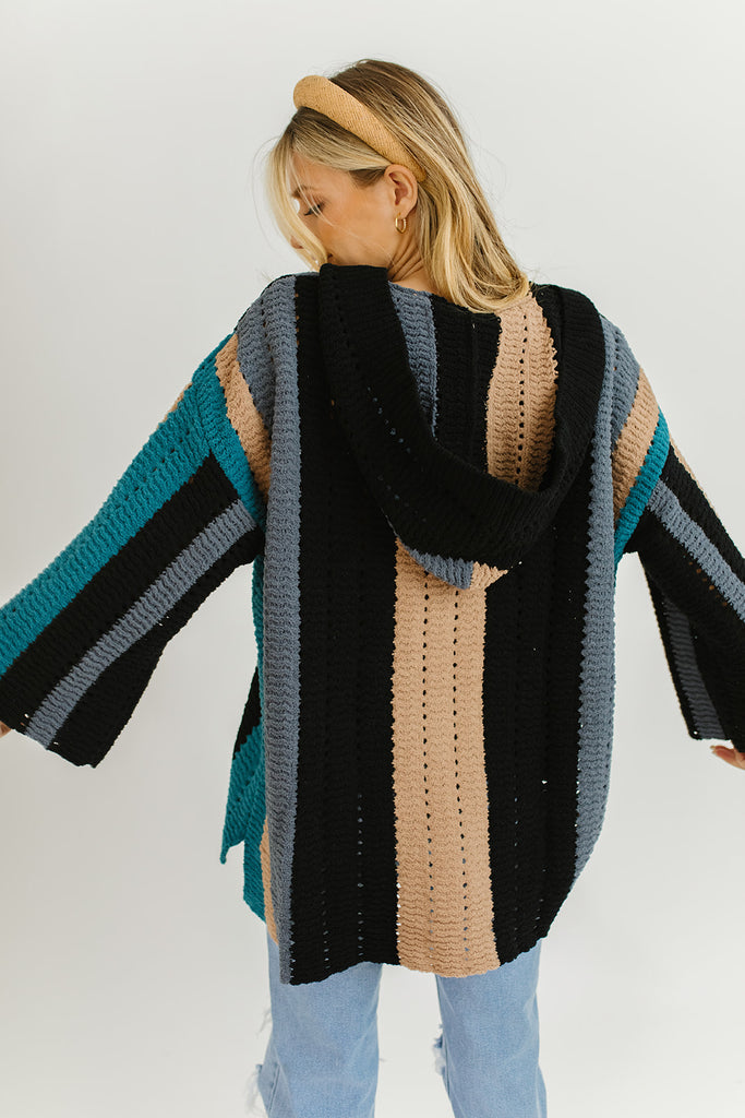 more is more button sweater // black