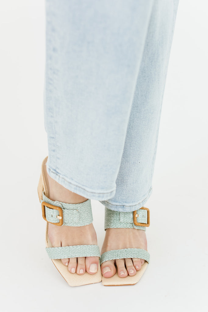 posy raffia slide in mint // dolce vita