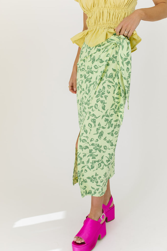 spring fling wrap skirt
