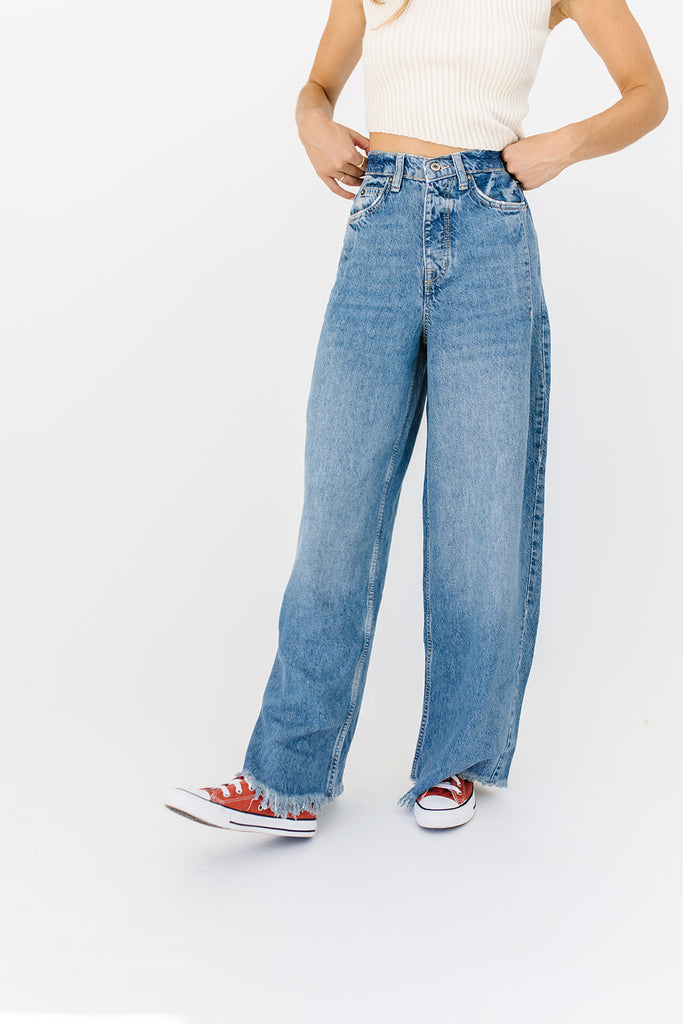 old west slouchy jeans in canyon blue // free people
