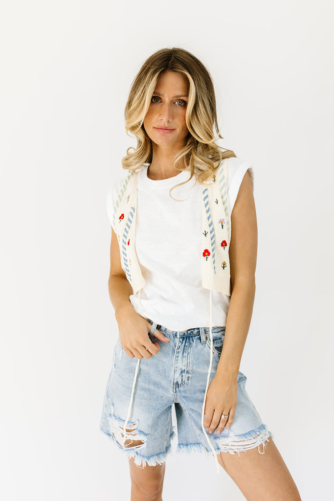 savvy distressed denim shorts