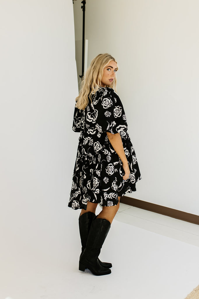 roman puff sleeve dress // black