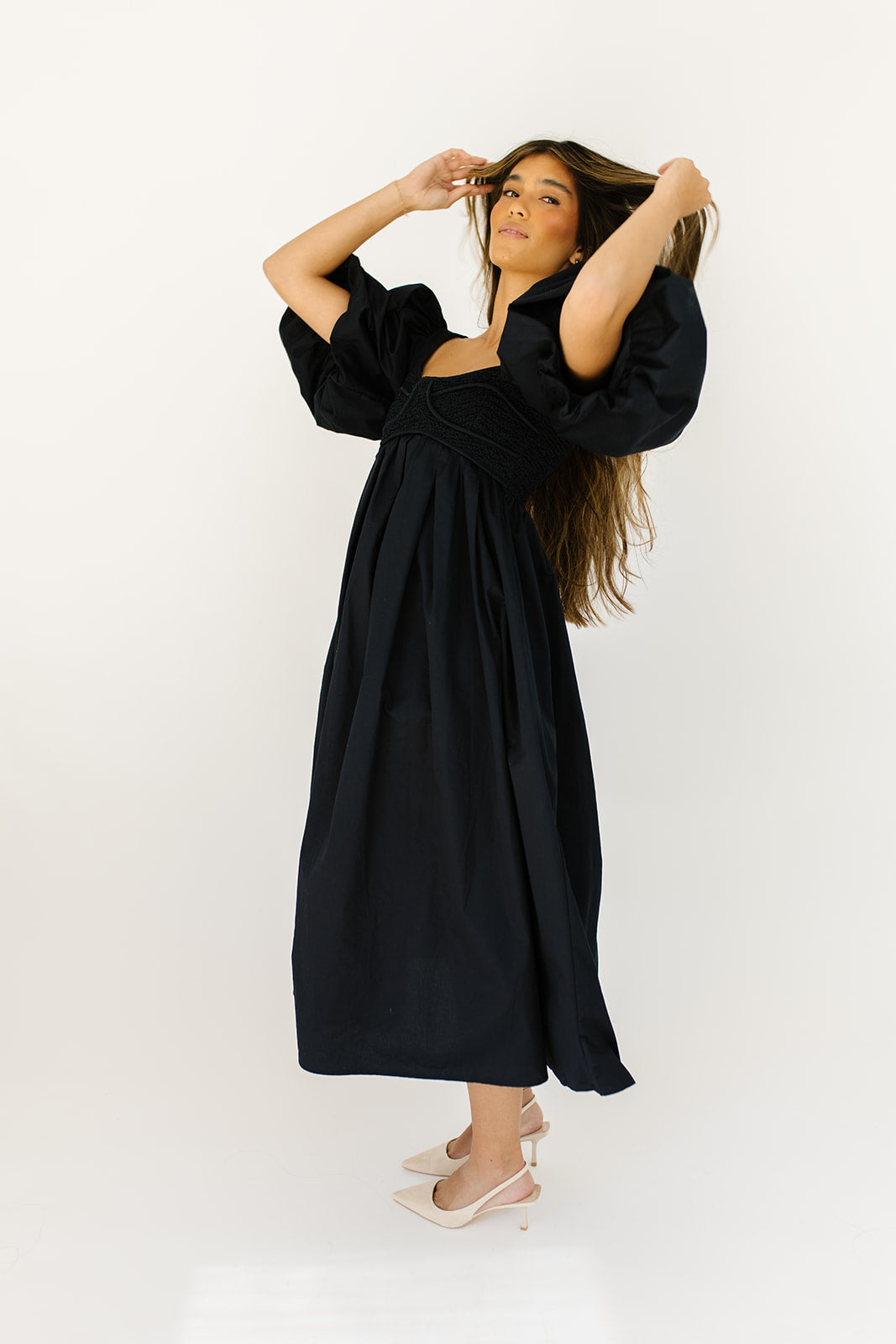 gala midi dress // navy shop zoco