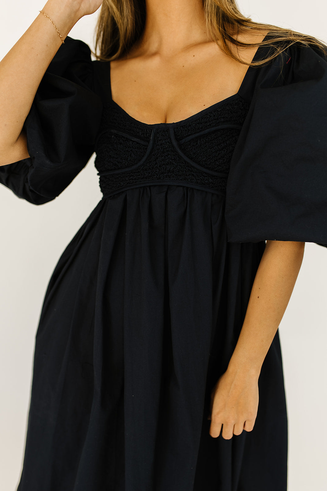 gala midi dress // navy shop zoco