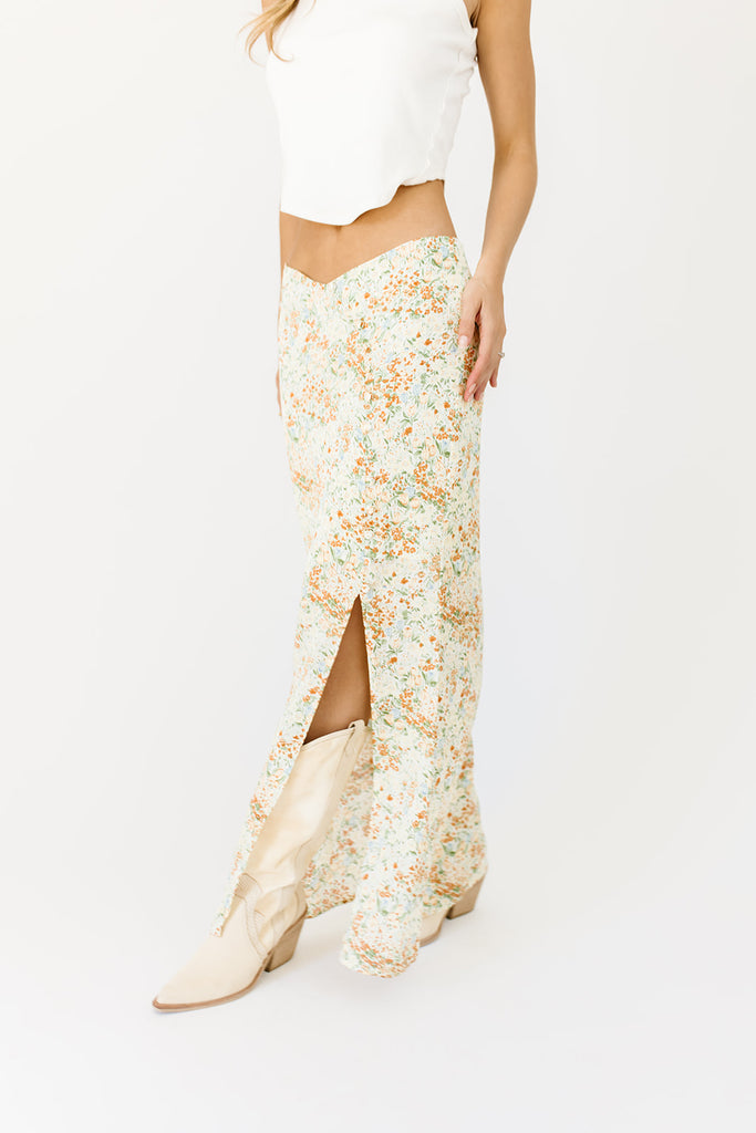 don't let go maxi skirt // floral