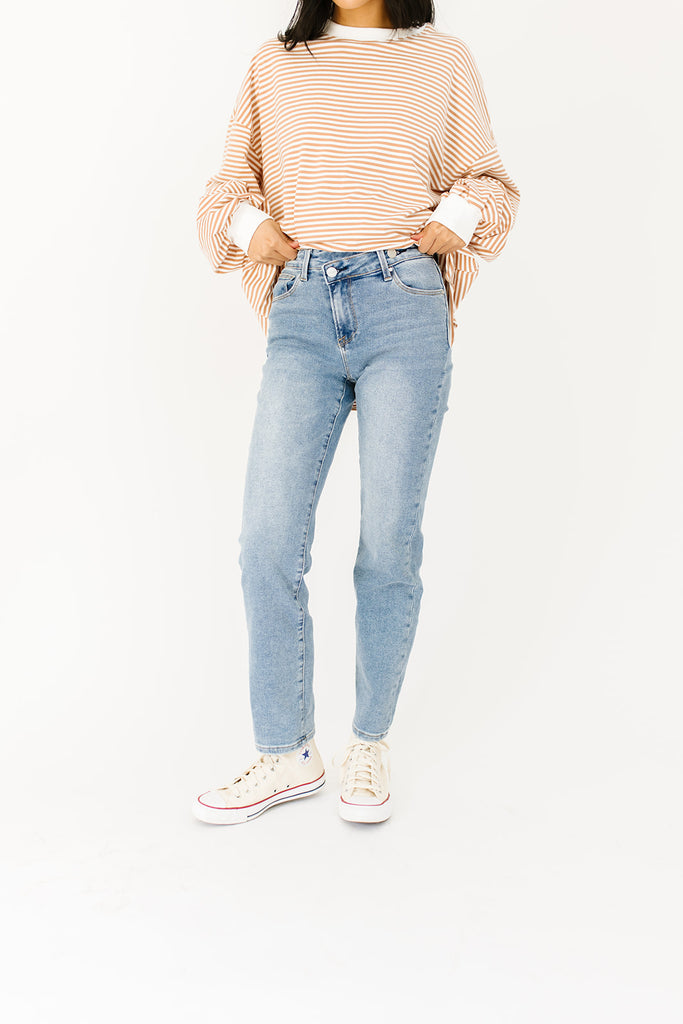 bobbie crossover denim // light wash