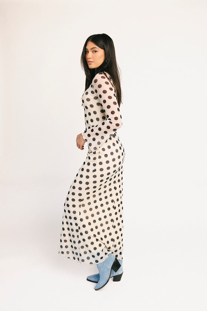 long sleeve polka dot maxi dress. perfect for date nights, cocktail parties, + fancy dinners.