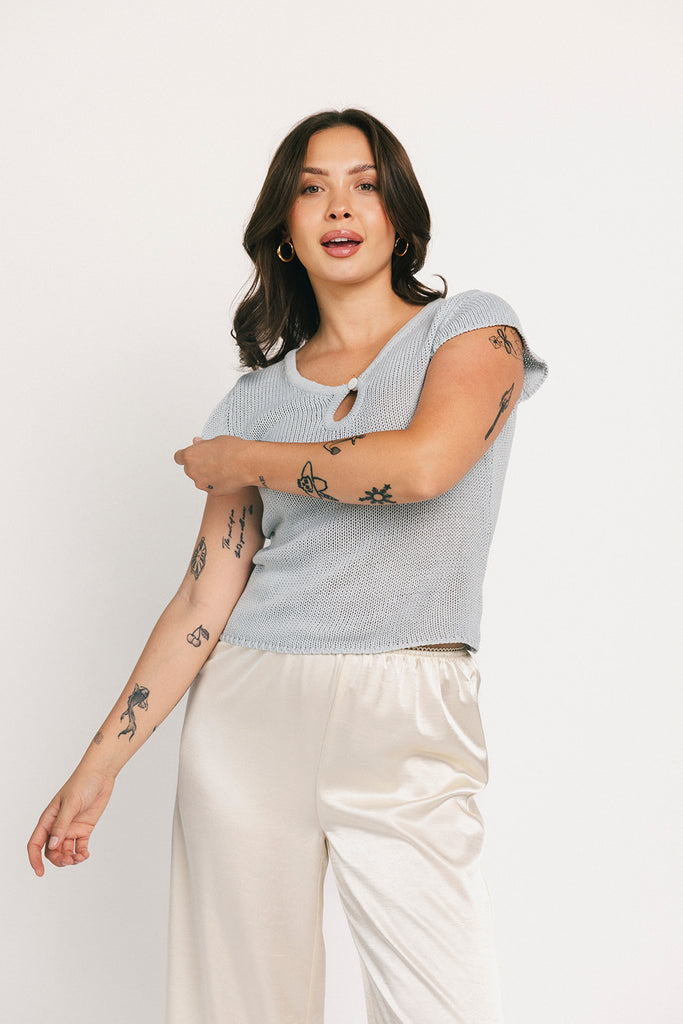 tiara knit top // baby blue