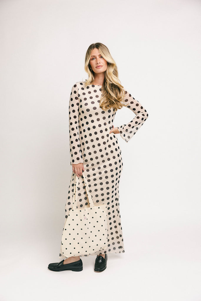 long sleeve polka dot maxi dress. perfect for date nights, cocktail parties, + fancy dinners.