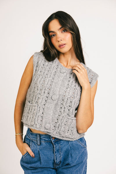 feeling feelings sweater vest // grey