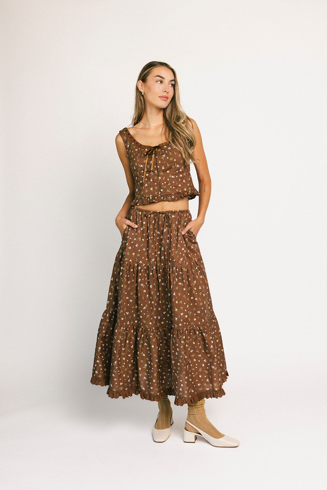 【COYSEIO】 SOLAR STITCH MINI DRESS ♥2Colors coyseio solar stitch mini dress brown on Bunjang Global Site.