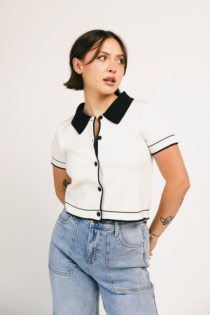 rhea button top