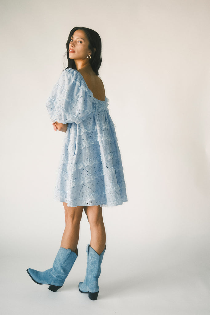 a blue puff sleeve mini dress with lace tiered details + a stretchy square neckline. perfect for family pictures, baby showers, weddings, + special occasions. 
