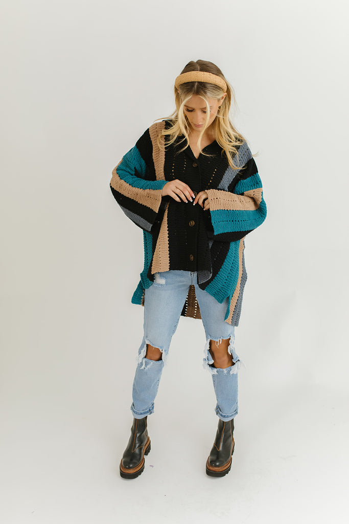 more is more button sweater // black