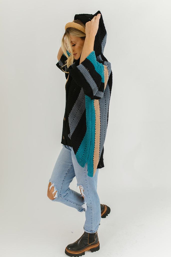 more is more button sweater // black