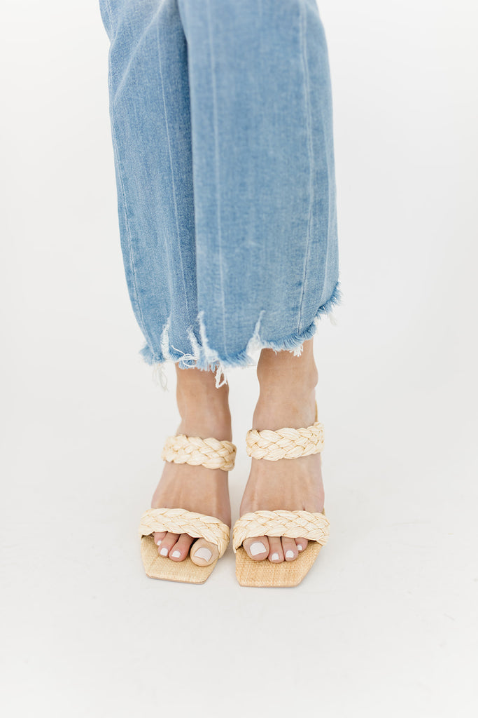 paily raffia heels in vanilla raffia // dolce vita