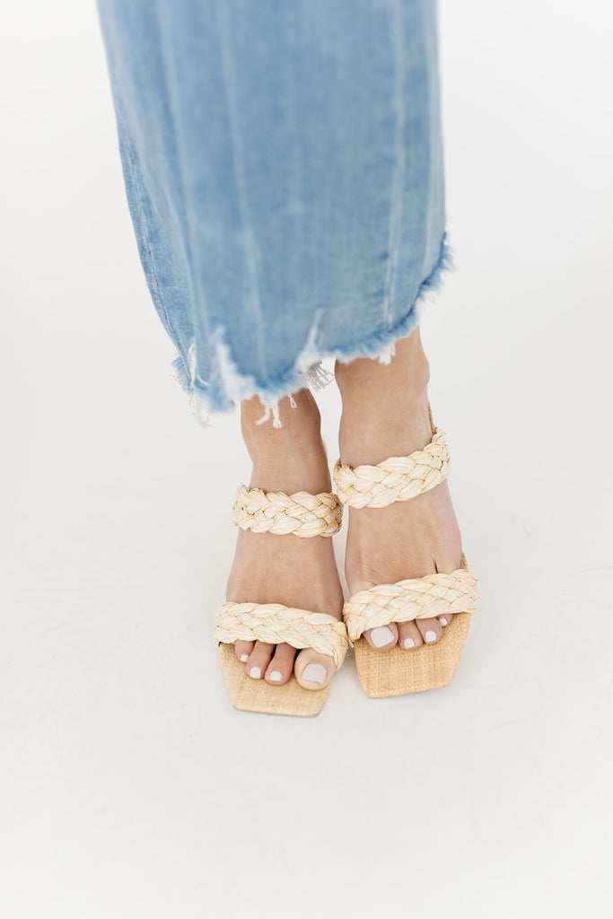 paily raffia heels in vanilla raffia // dolce vita