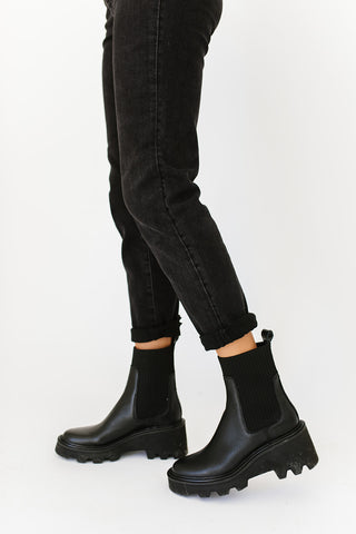 new frontier western boot in carbon // free people