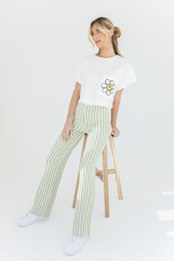 groove with me tee