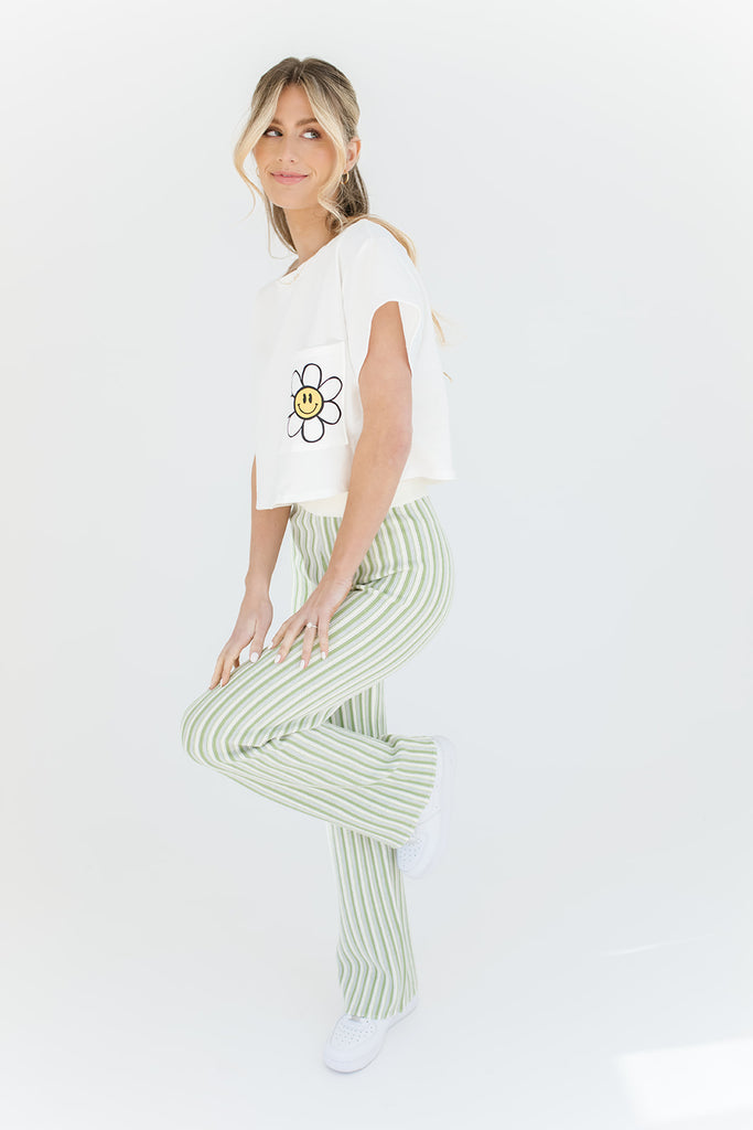groove with me tee