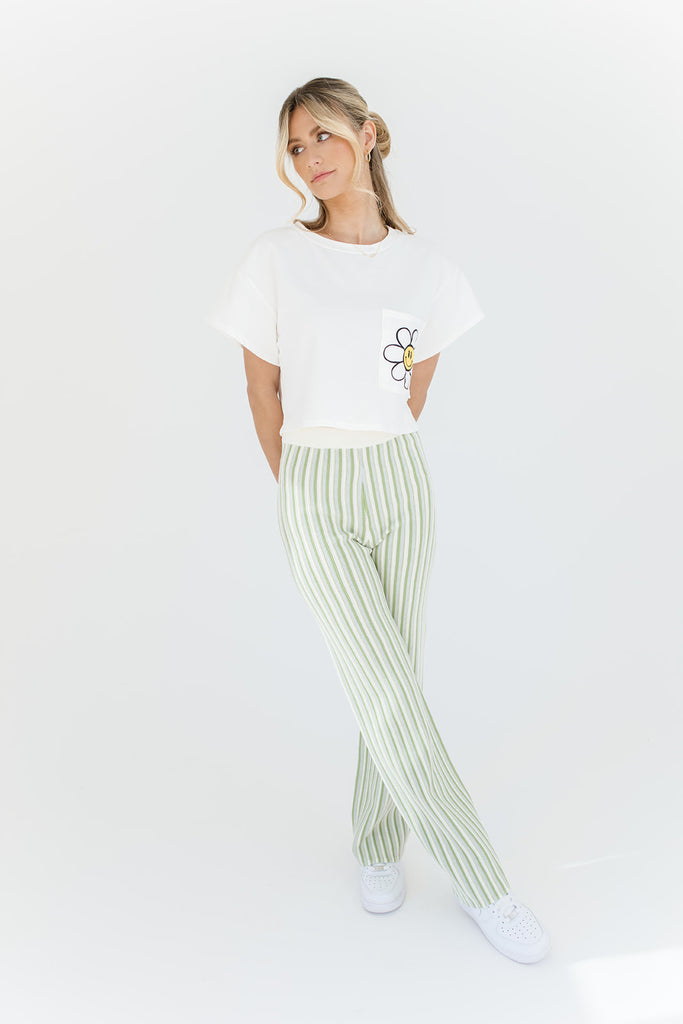 groove with me tee