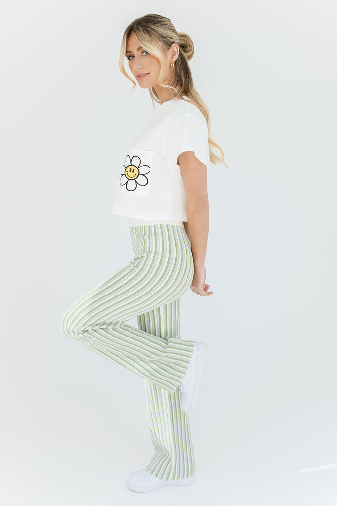 groove with me tee