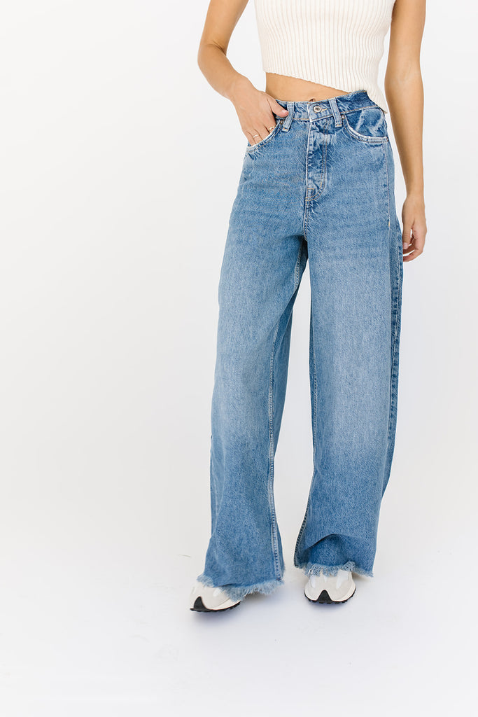 old west slouchy jeans in canyon blue // free people