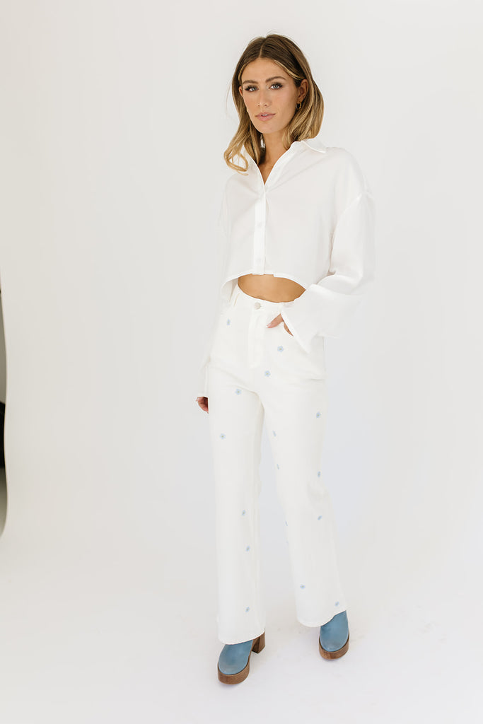 women's white button up, collared, working buttons, cropped