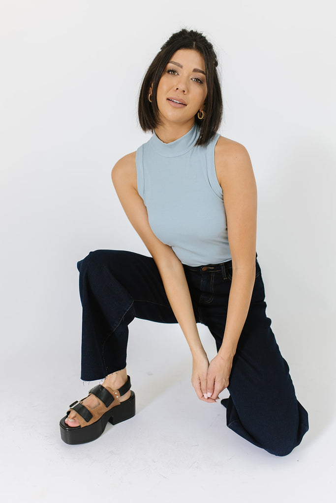 countryside mock neck tank