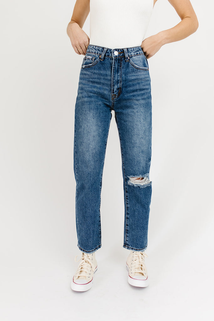 sicily distressed denim // medium wash