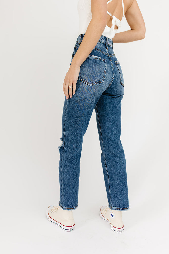 sicily distressed denim // medium wash