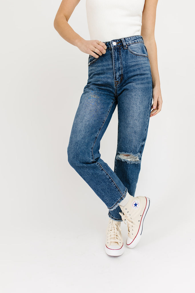 sicily distressed denim // medium wash