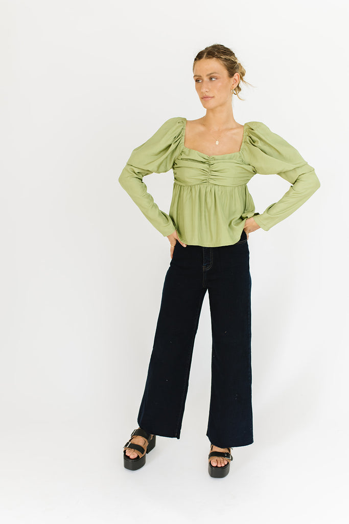work day puff sleeve top