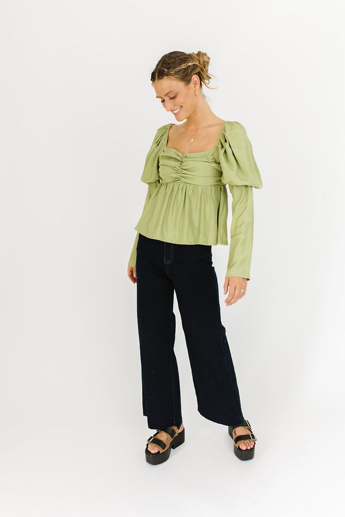 work day puff sleeve top