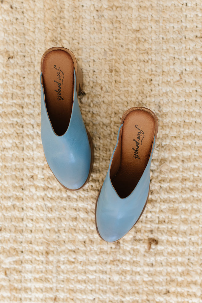 suki platform clogs // free people